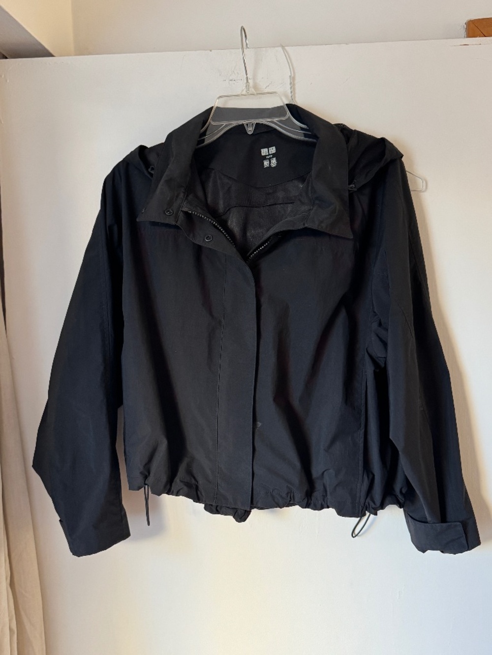 Uniqlo black rain jacket windbreaker women's black coat size xs like new parka